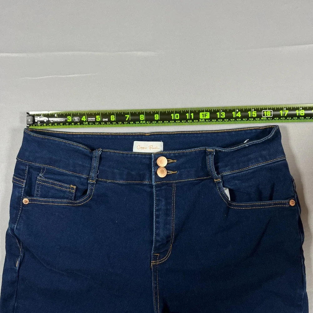 Copper Flash Denim Cut Off Shorts Womens 16W Blue Denim Cotton Dark Wash Raw Hem